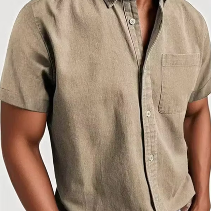 Classic Cotton Short-Sleeve Shirt — Clean Vintage Style Without Heavy Layers