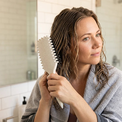 Anti-Frizz Curl Styling Brush — Defined Curls Without Frizz Or Pulling