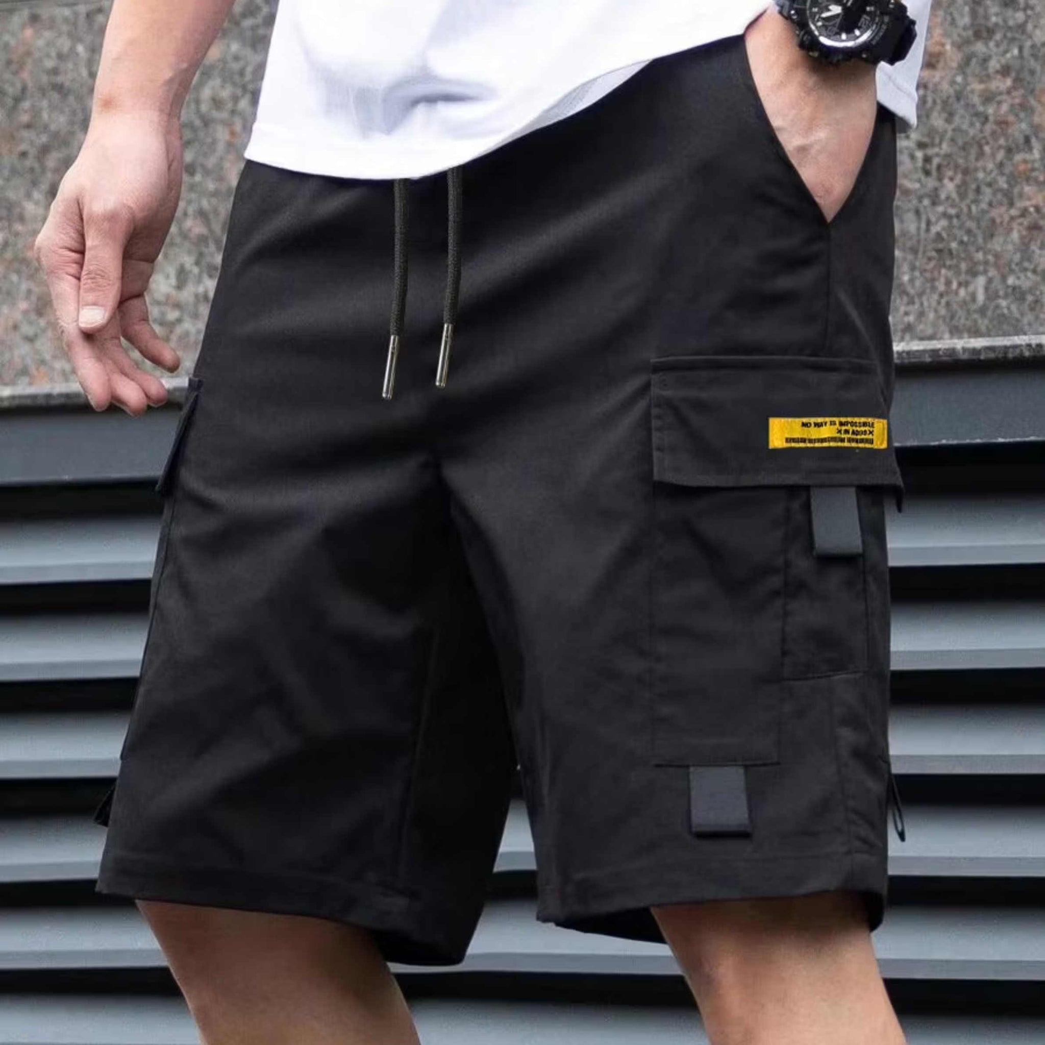 Men’s Lightweight Cargo Shorts — Clean Utility Without Heavy Bulk