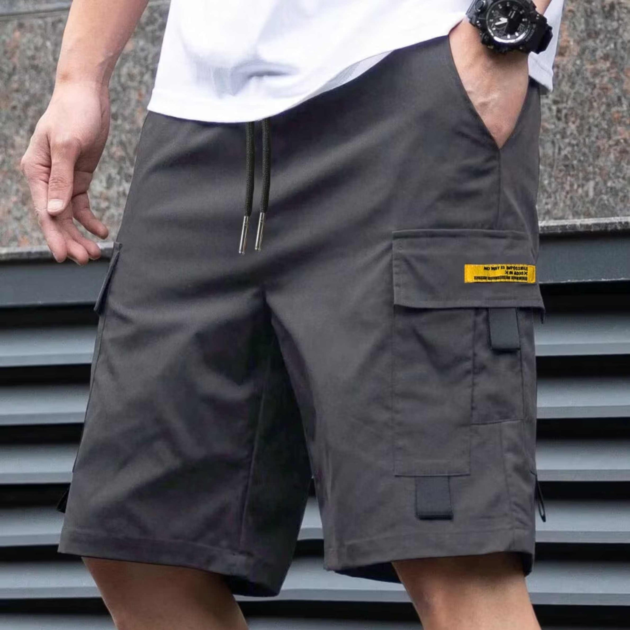Men’s Lightweight Cargo Shorts — Clean Utility Without Heavy Bulk