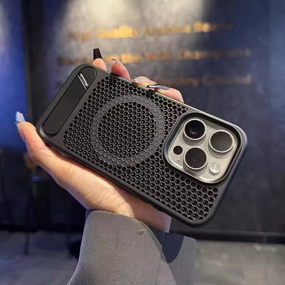 Magnetic Cooling iPhone Case — Protect Your Phone Without Bulky Weight