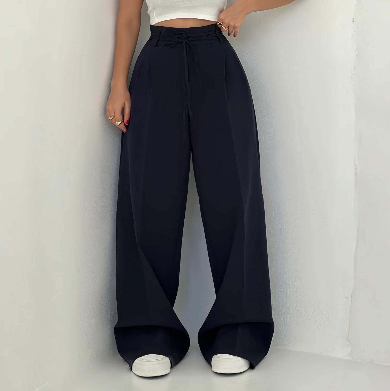 High-Waist Wide-Leg Trousers — Flatter Your Figure Without Feeling Tight